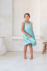🌸 BACK TO SCHOOL KLEID – AQUA FLOWERS GRÖSSE 6- 8 JAHRE