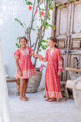 🌸 BACK TO SCHOOL KLEID – PINK FLOWER GRÖSSE 6- 8 JAHRE