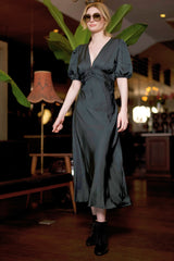 Satin Kleid Olive