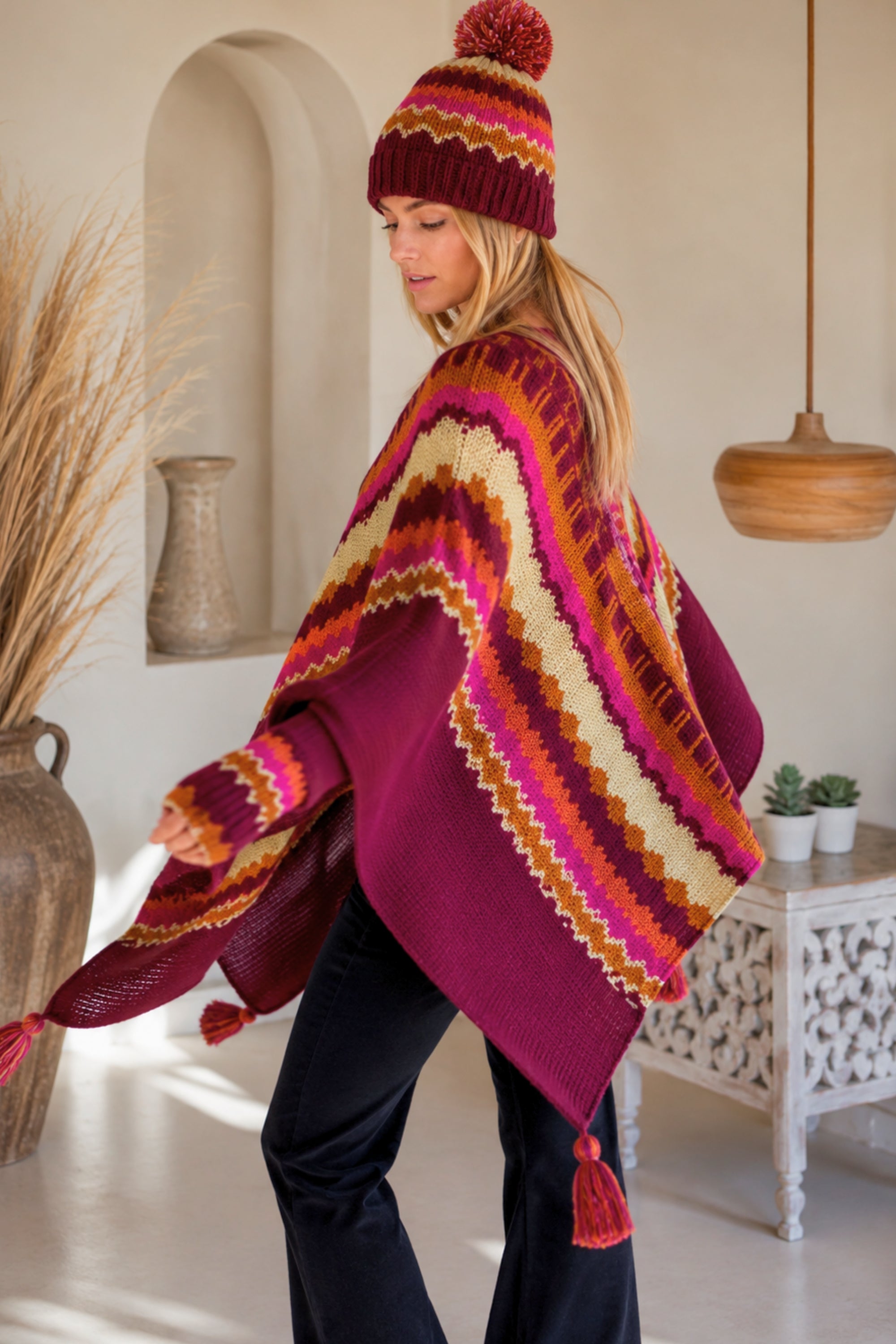 Nordic Wool Poncho Bordeaux
