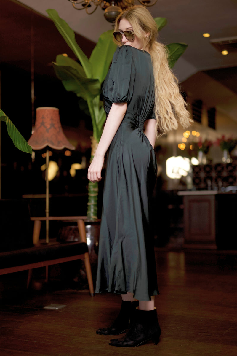 Satin Kleid Olive